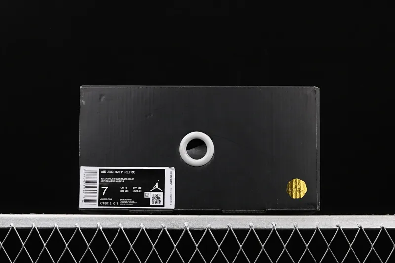 All Categories Air Jordan Jordan Series Basketball Shoes Air Jordan 11 Differentiated Versions Air Jordan 11 "25th Anniversary" AJ11 Joe 11 Devil II Genuine Standard Real Carbon CT8012-011